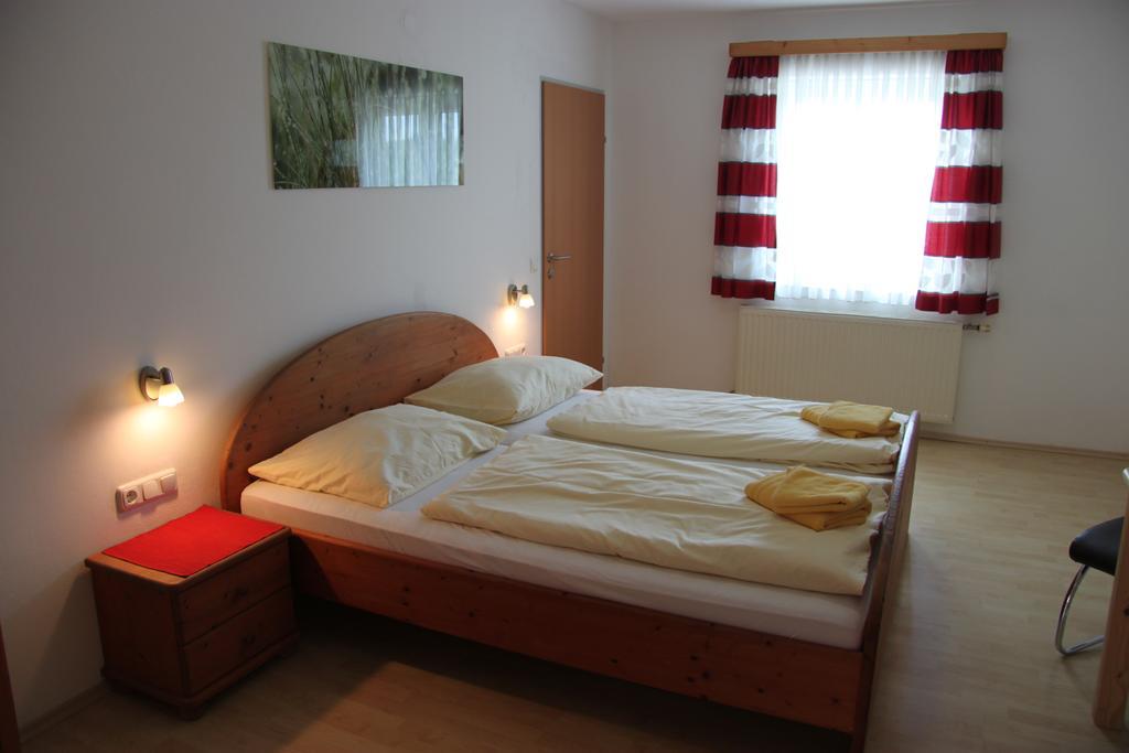 Pension Merkinger Behamberg 部屋 写真