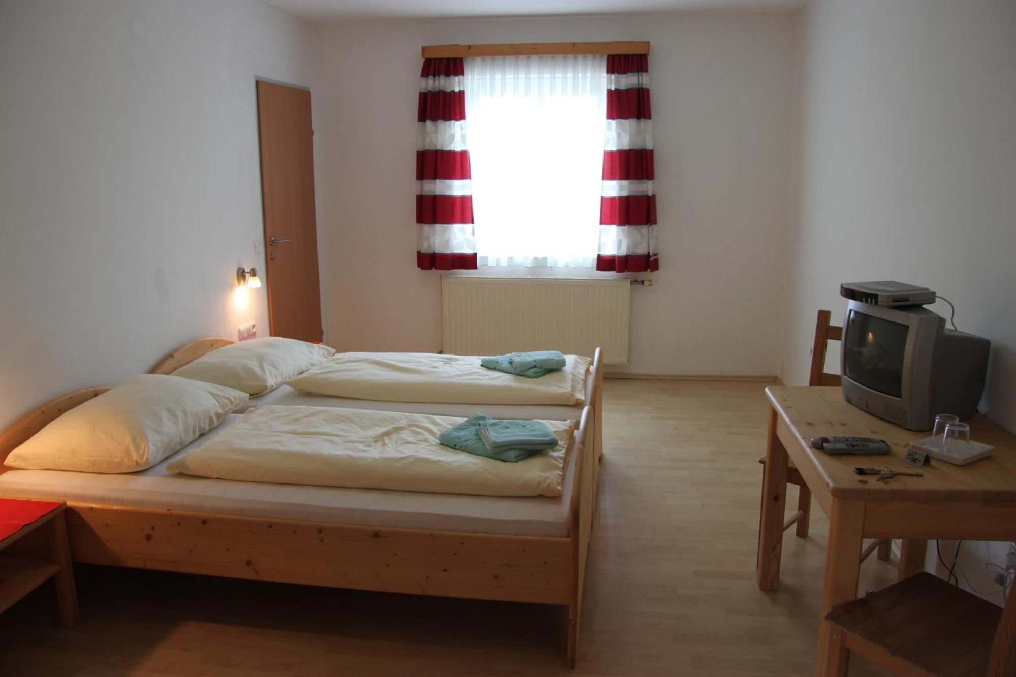 Pension Merkinger Behamberg 部屋 写真