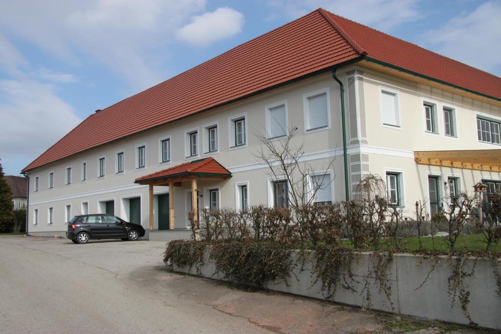 Pension Merkinger Behamberg エクステリア 写真
